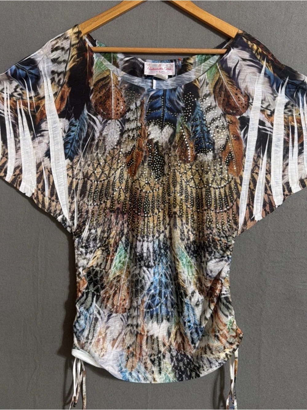 VTG  panhandle, slim women’s  Feather Print Dolman Top - rhinestone embellished